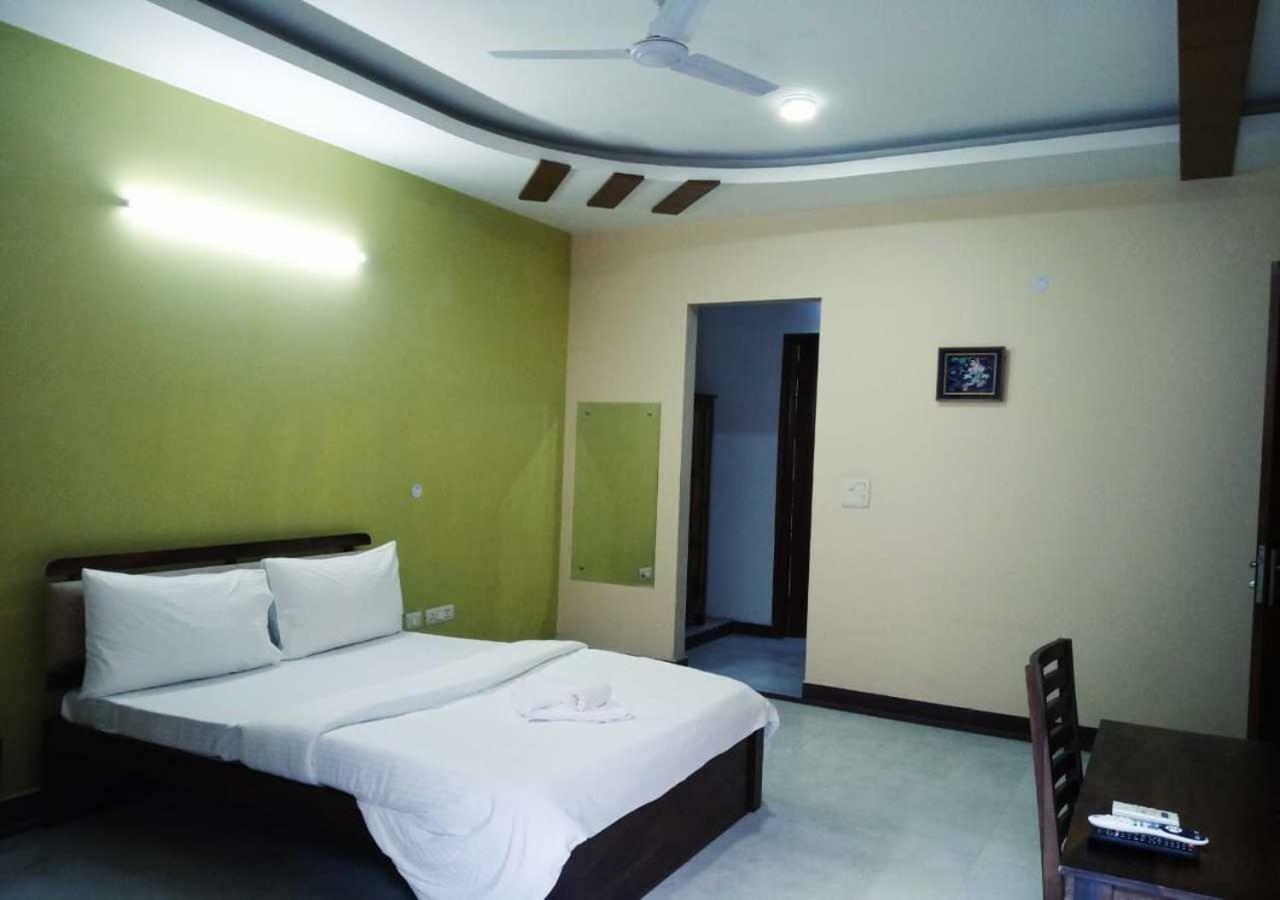 Hotel J P Residency Greater Noida Exterior foto